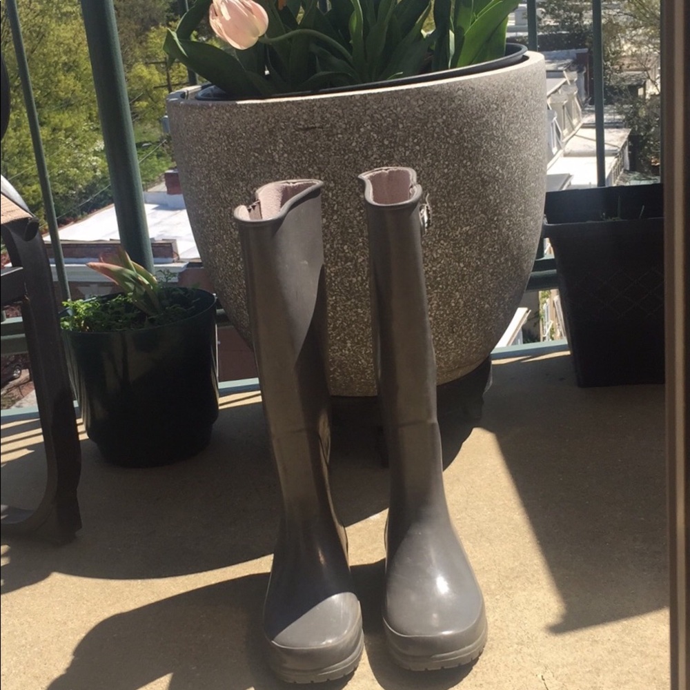 Tall Sperry Rainboots
